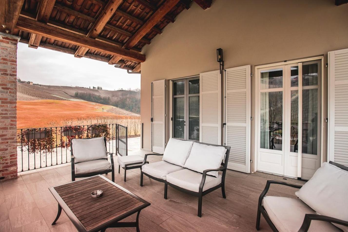 Reva Resort Monforte dʼAlba Zewnętrze zdjęcie