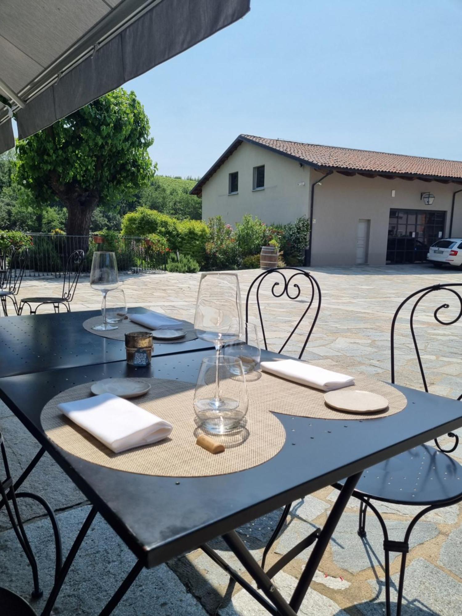 Reva Resort Monforte dʼAlba Zewnętrze zdjęcie