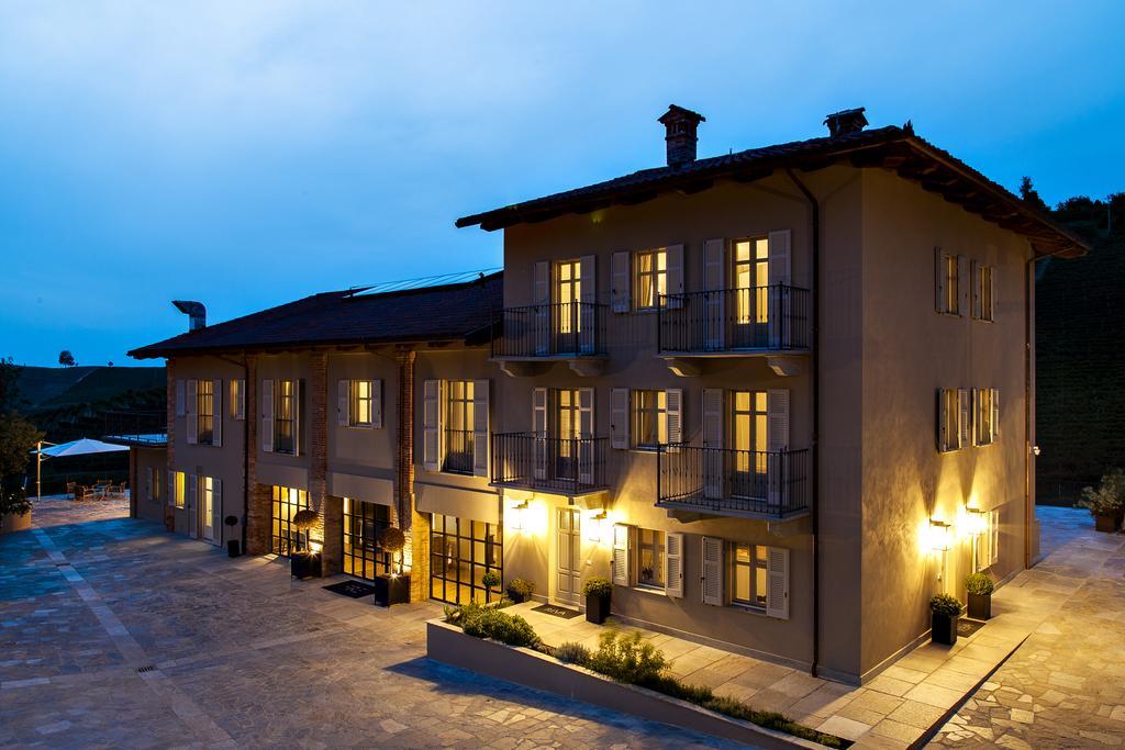 Reva Resort Monforte dʼAlba Zewnętrze zdjęcie
