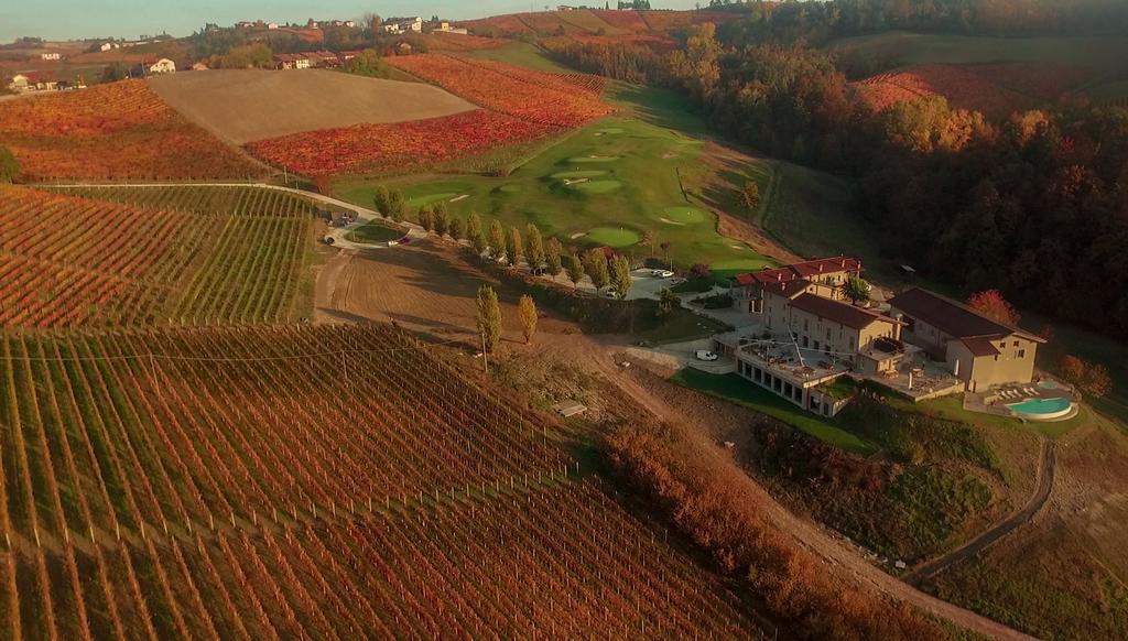 Reva Resort Monforte dʼAlba Zewnętrze zdjęcie