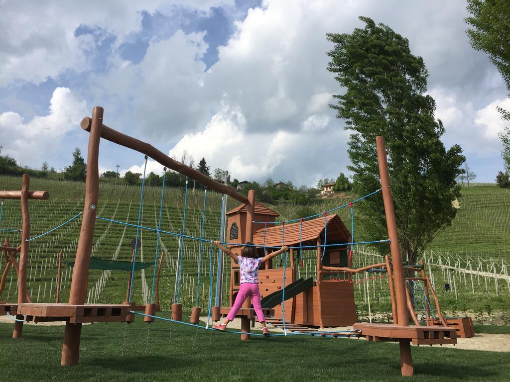 Reva Resort Monforte dʼAlba Zewnętrze zdjęcie