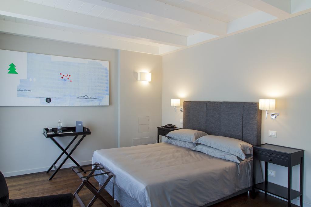Reva Resort Monforte dʼAlba Zewnętrze zdjęcie